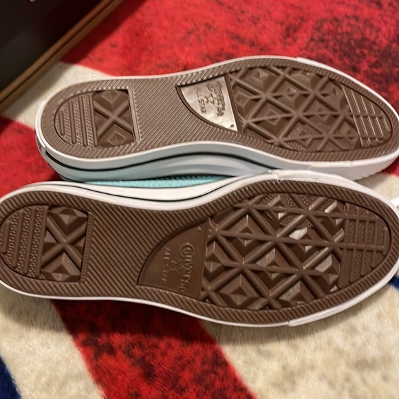 Converse brand new with no tags - Picture 5 of 8